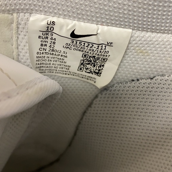 Nike Air Force 1 ‘07 Triple White Size 10 Men’s - Picture 11 of 12